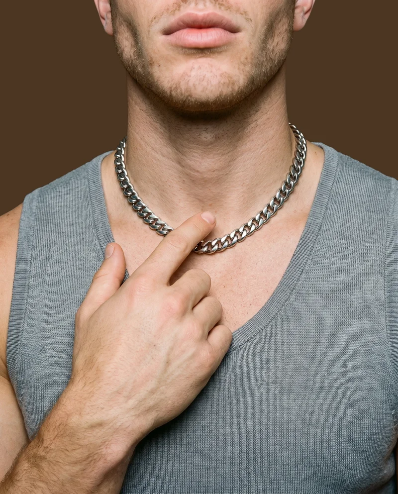 Men's Cuban Link Chain, Neck at Front, Studio Cutout lighting