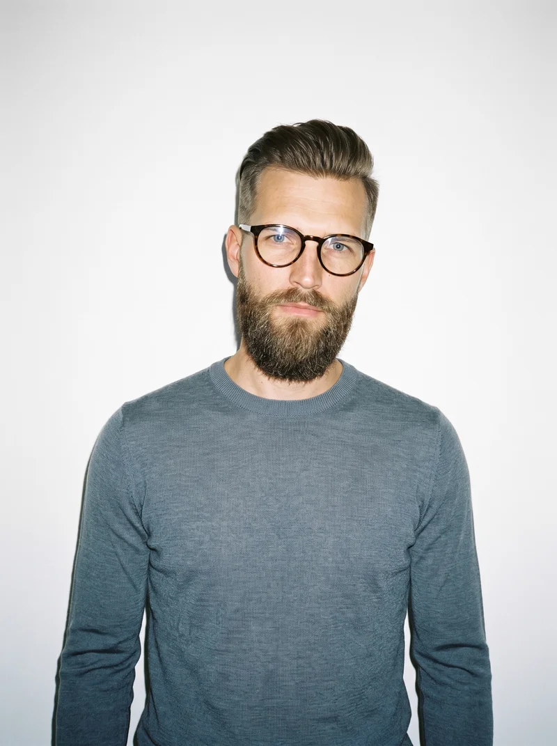 Men's Round Blue-Light Glasses, Upper body at Front, Clean Catalog lighting