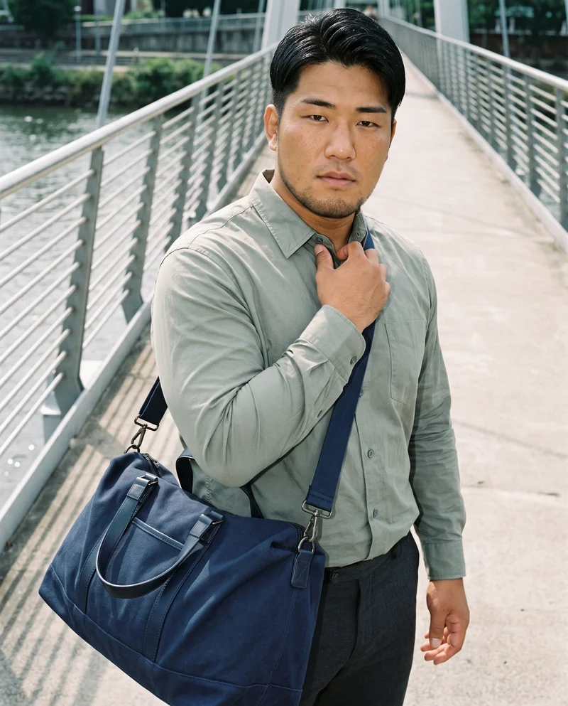 Navy Canvas Weekend Bag, Upper body at Front, Natural E-Commerce lighting