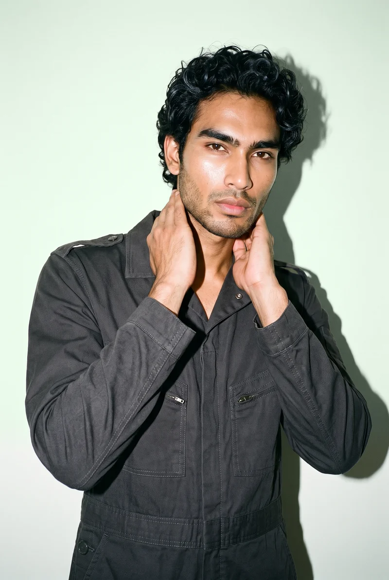 Men's Black Boilersuit, Upper body at Three-quarter, Flash Editorial lighting