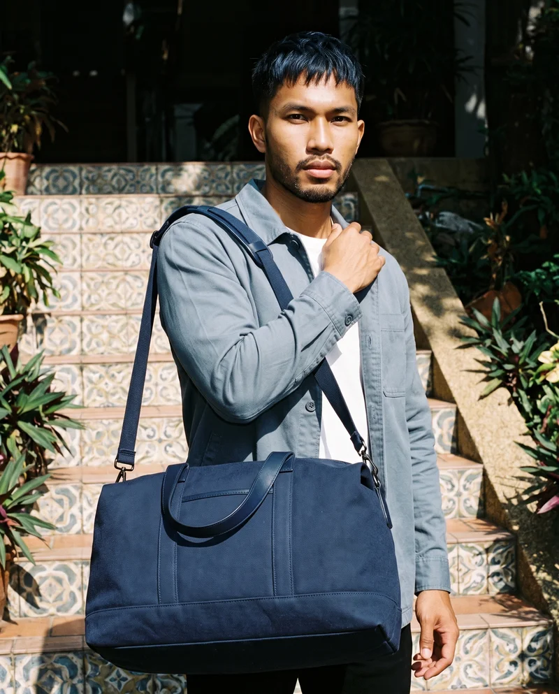 Navy Canvas Weekend Bag, Upper body at Front, Flash Editorial lighting