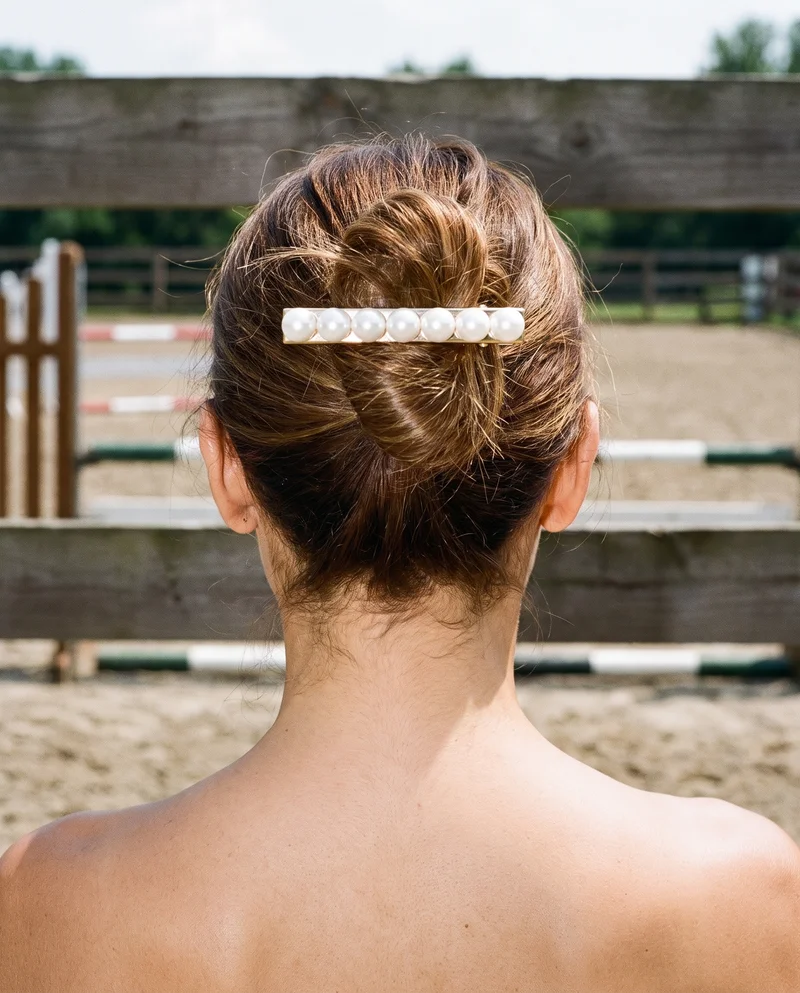 Pearl Hair Clip, Head at Back, Clean Catalog lighting